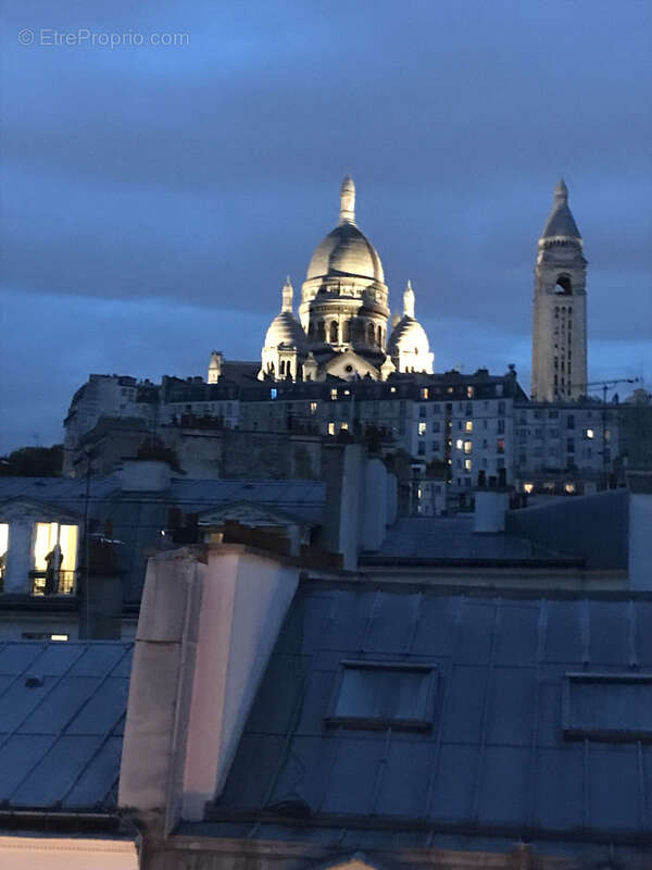 Appartement à PARIS-18E