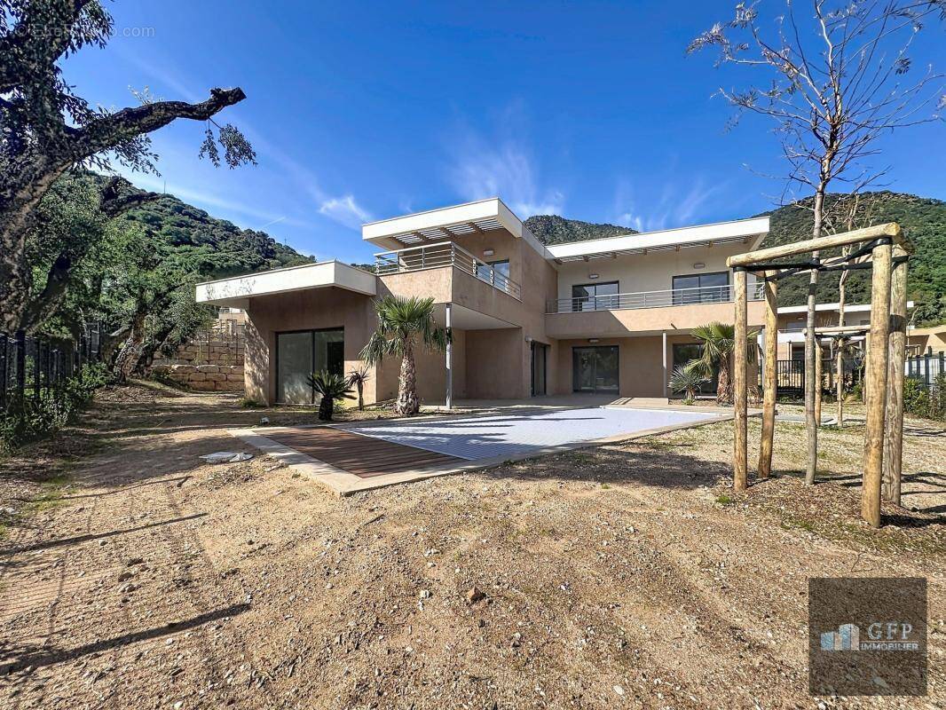 Maison à LE LAVANDOU