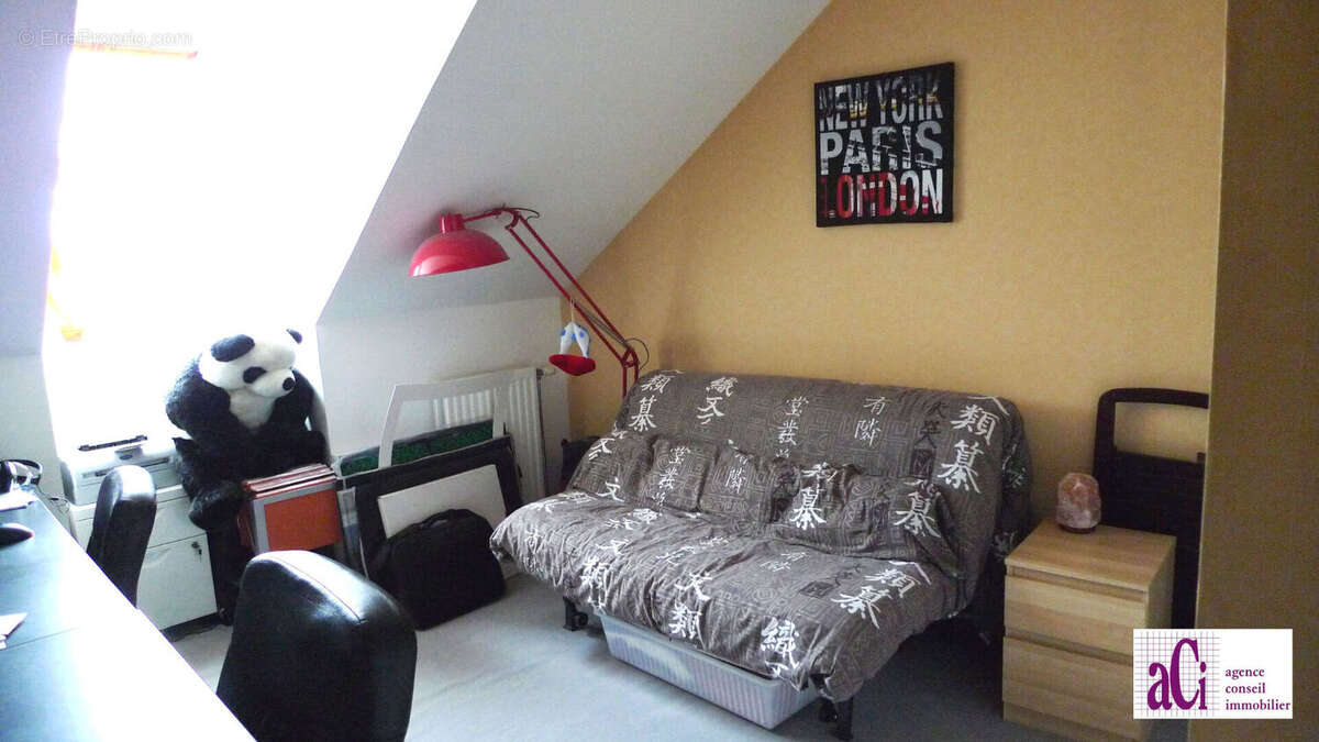 Appartement à L'HAY-LES-ROSES