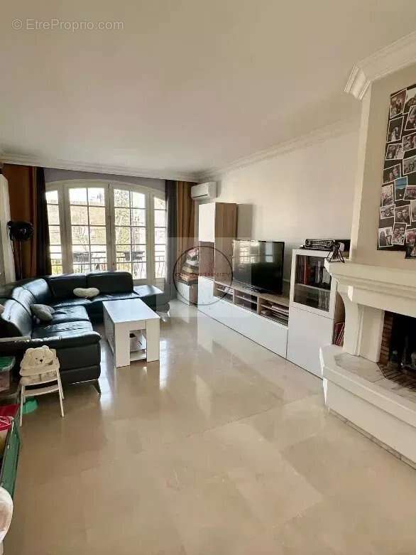 Maison 160 m² à Montreuil  - photo 5