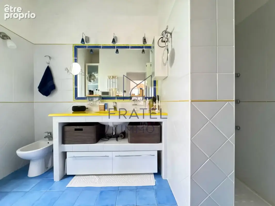 Élégante villa d'architecte T5 de 169 m2 avec piscine - photo 14