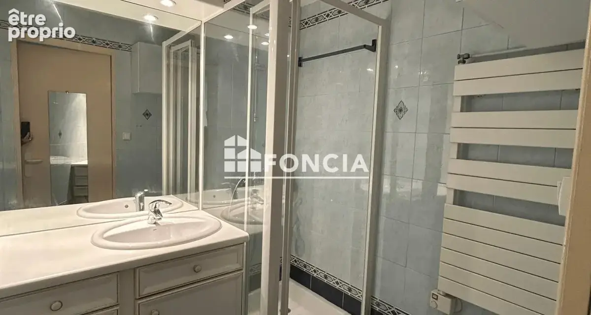 Appartement de Type 4-5 situé au 1er étage sans ascenseur avec balcon et cave en rez-de-chaussée - photo 8