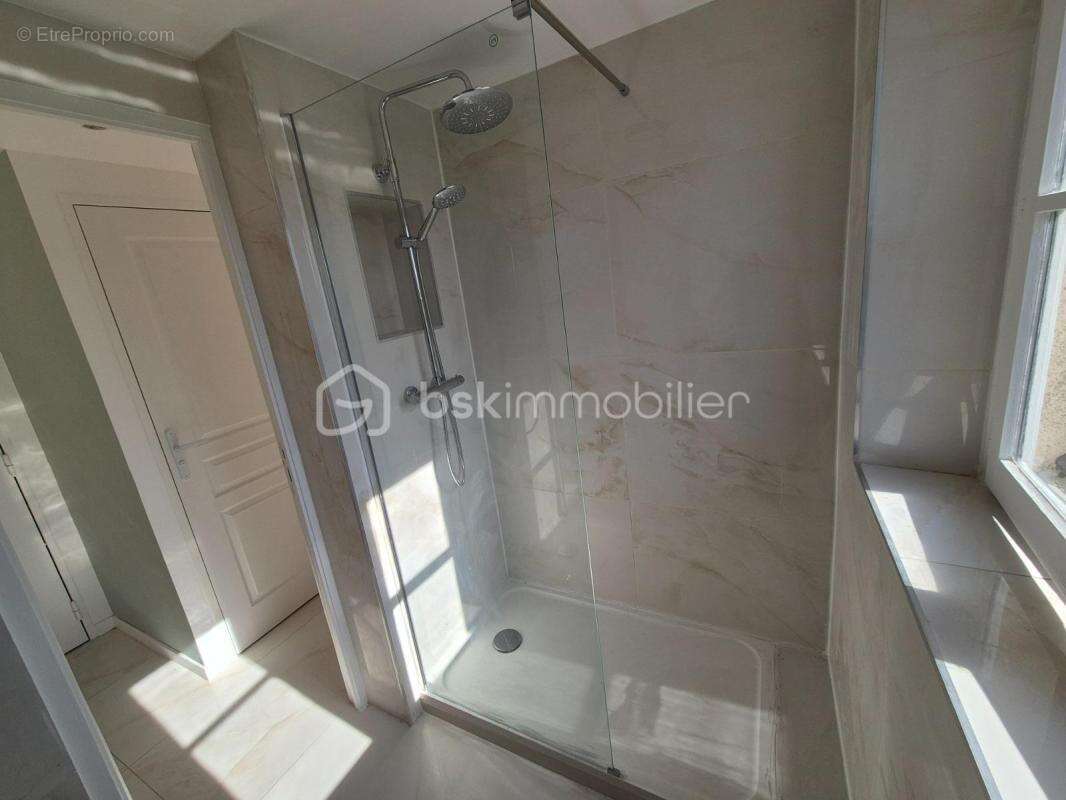Appartement à SAINT-DENIS