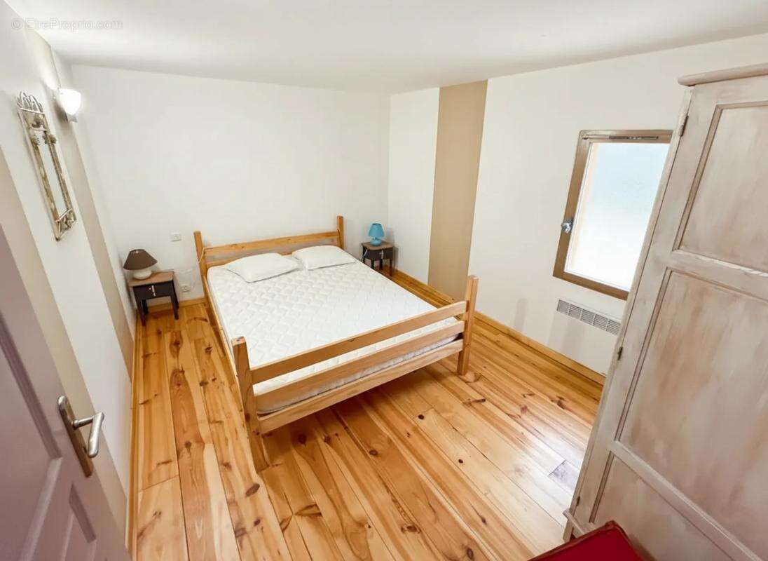 Appartement à AX-LES-THERMES