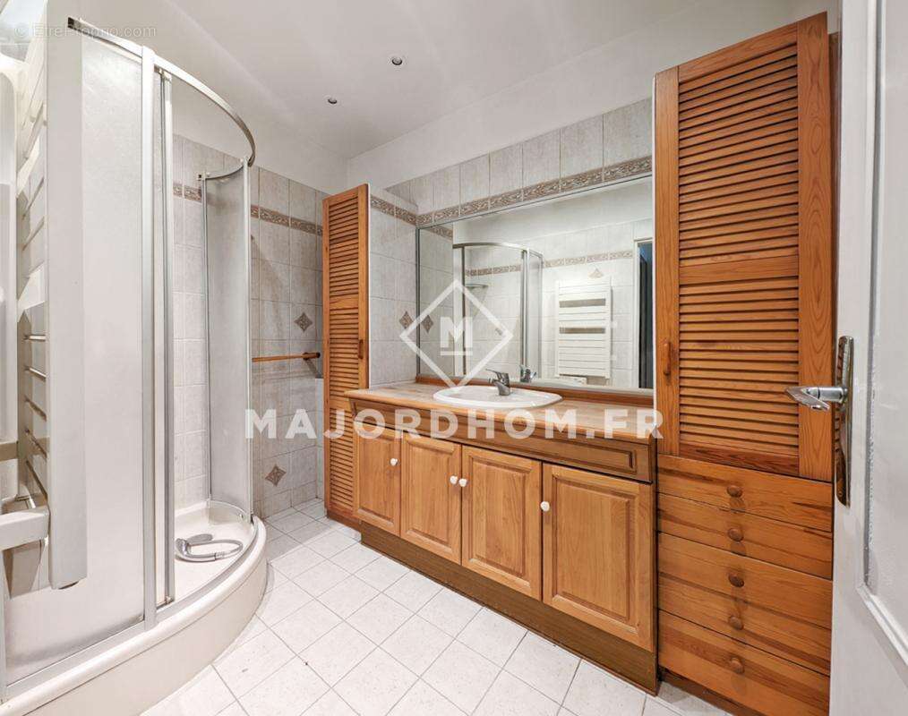 Appartement à MARSEILLE-9E