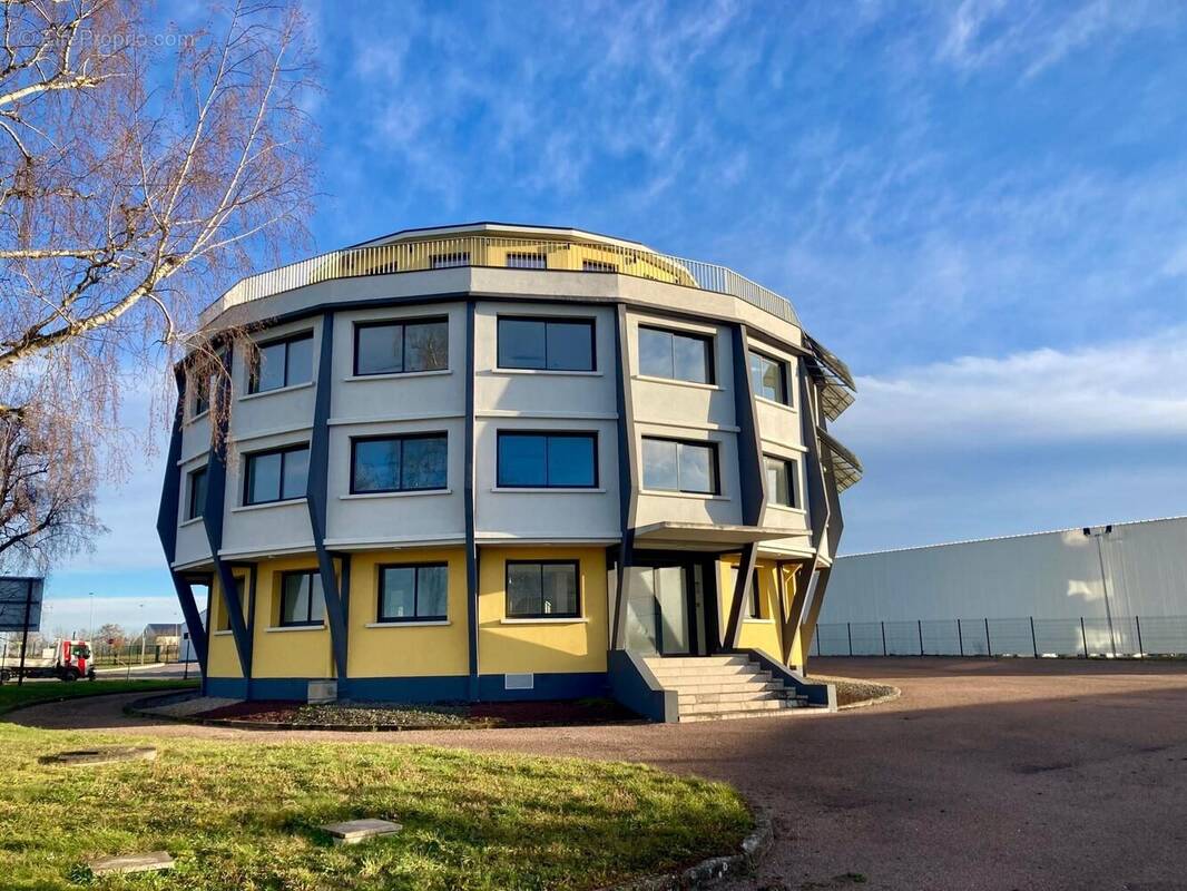 Commerce à TORCY-LE-GRAND