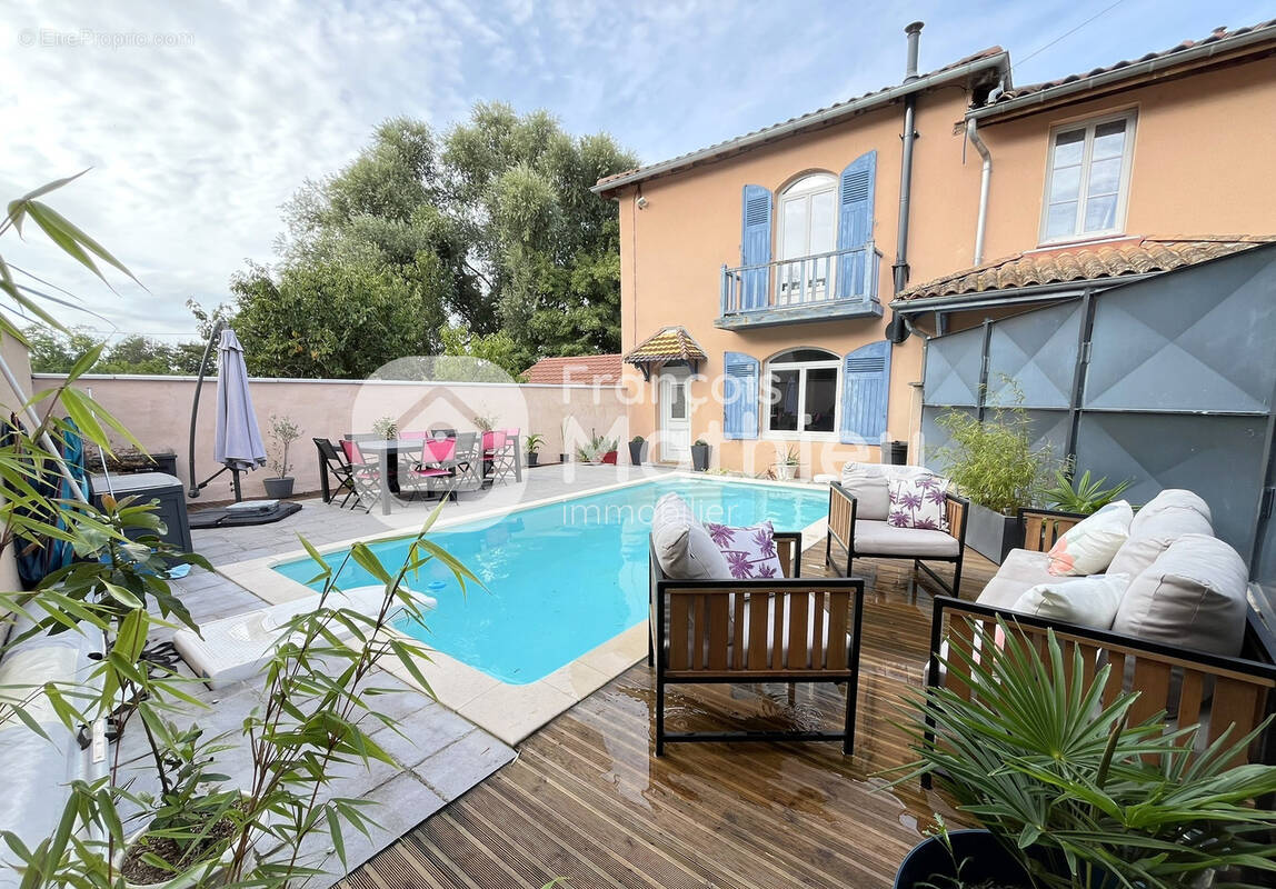 Maison à CHATILLON-SUR-CHALARONNE