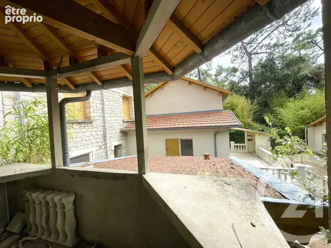 Appartement 106 m² à Saint-Georges-De-Didonne  - photo 14