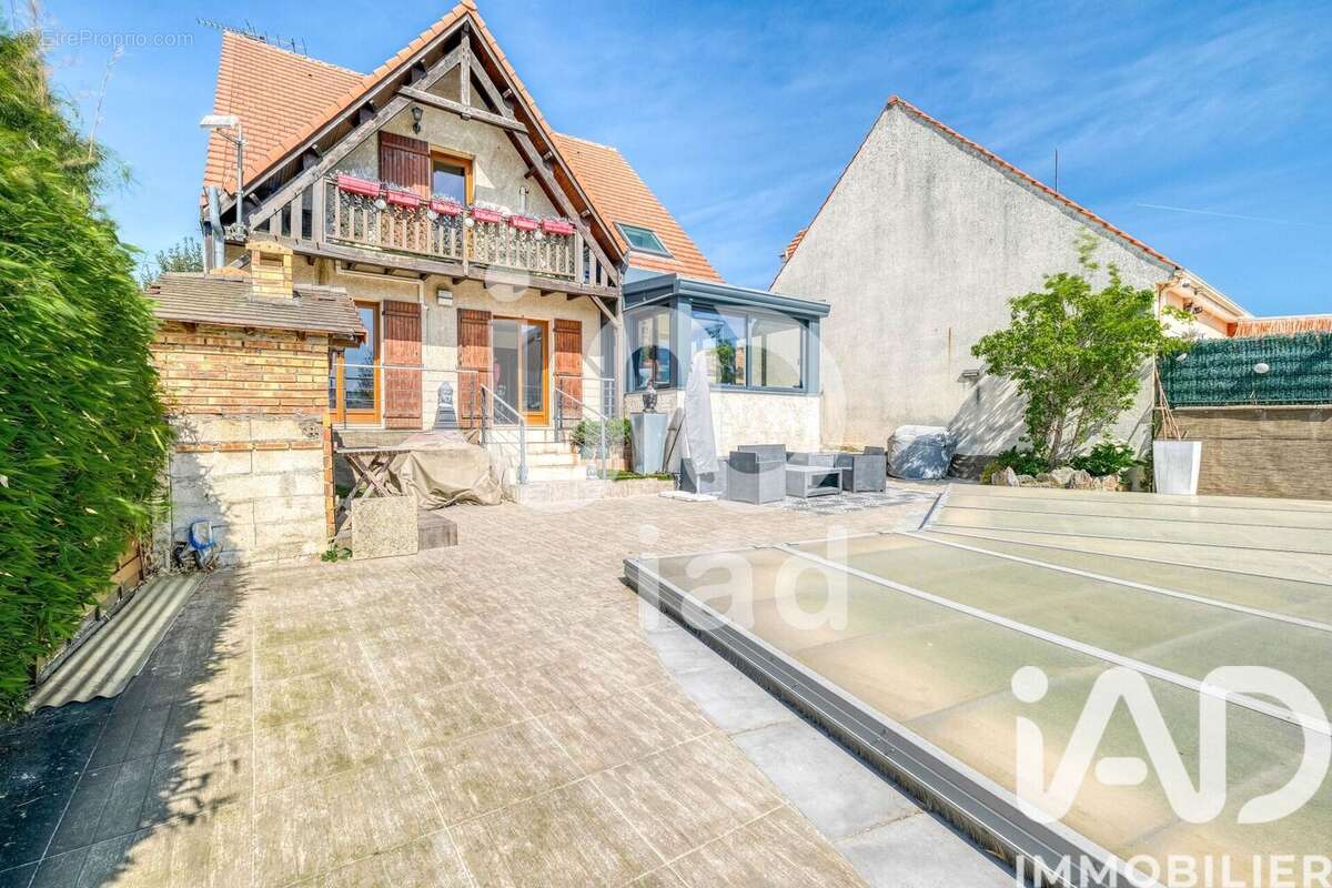 Photo 2 - Maison à LE THILLAY