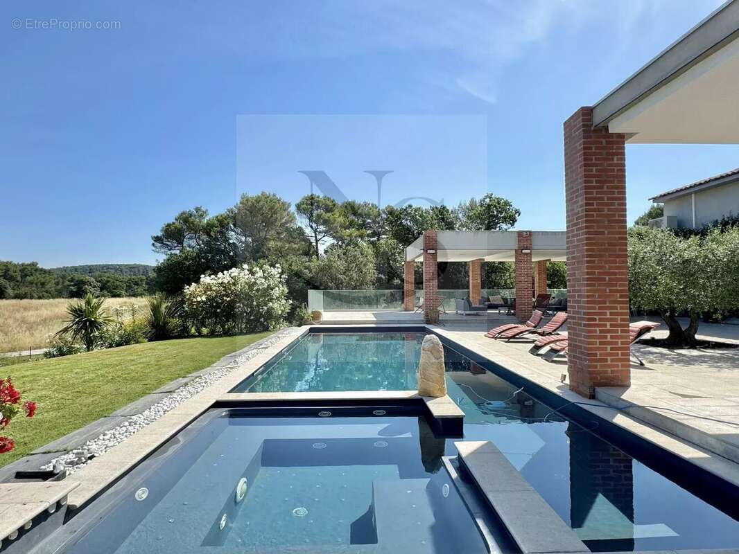 Maison à AIX-EN-PROVENCE