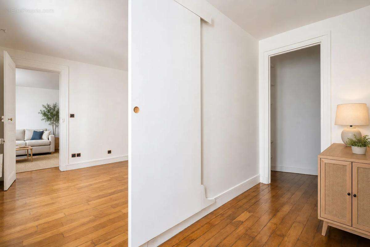 Appartement de 3 pièces de  42,8 m² à Paris 18e - photo 11