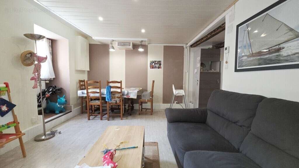 Maison à VILLARD-BONNOT