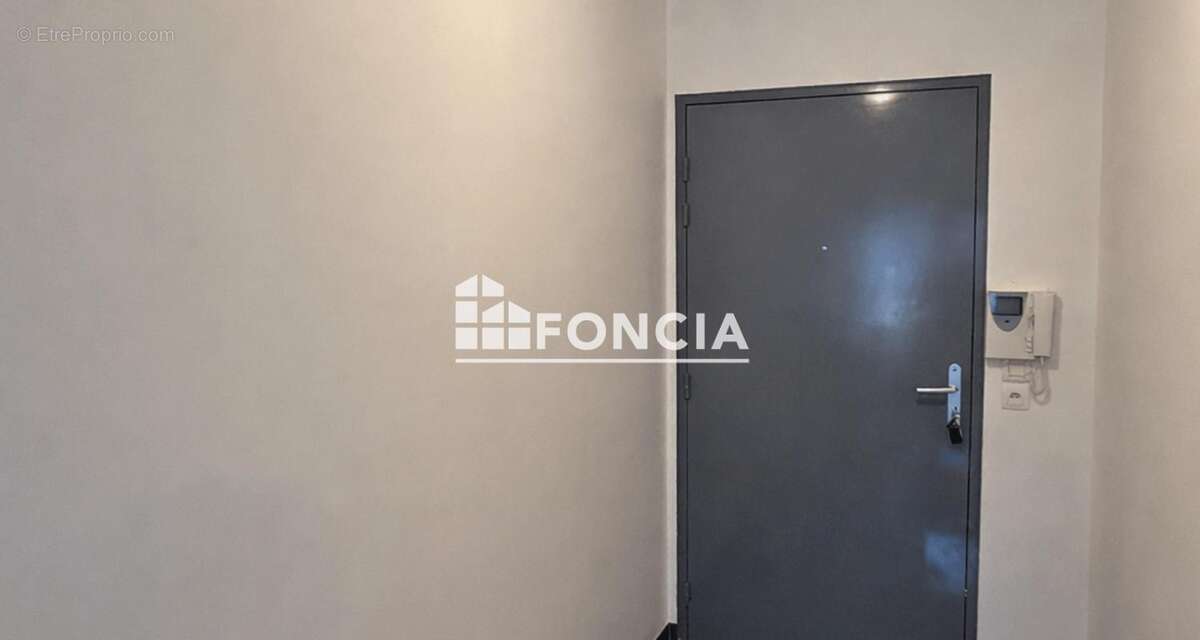 Appartement à MONT-SAINT-AIGNAN