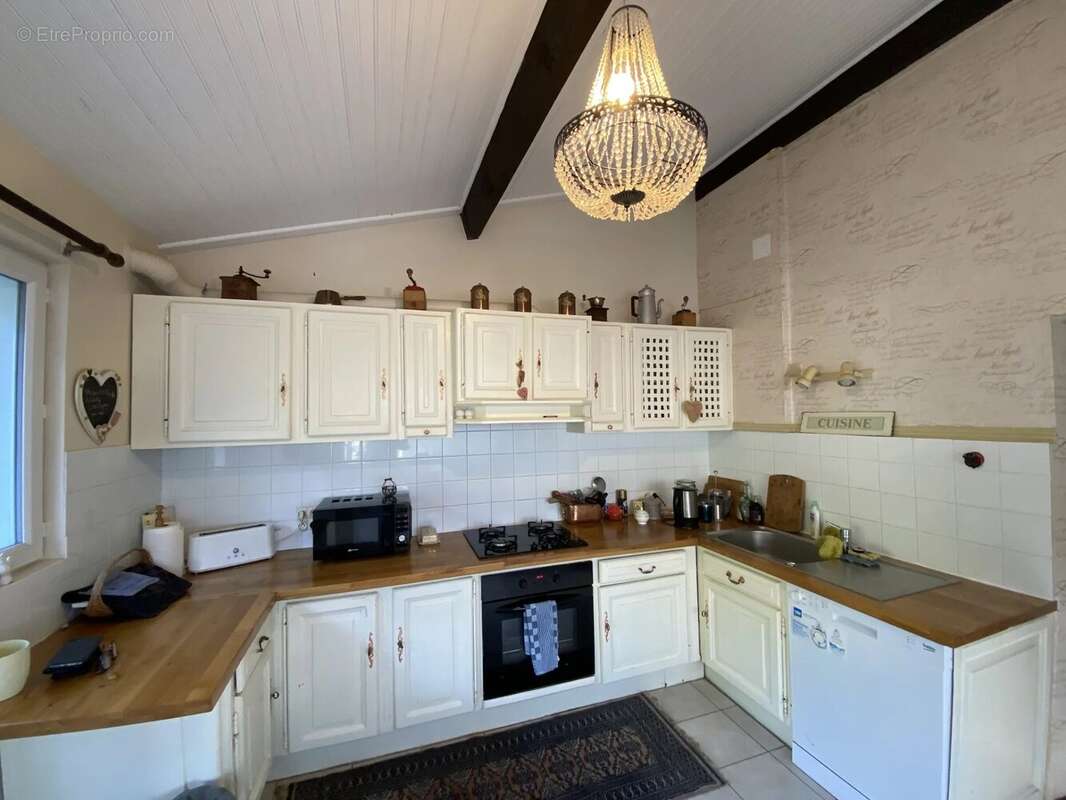 Maison à BUSSIERE-POITEVINE