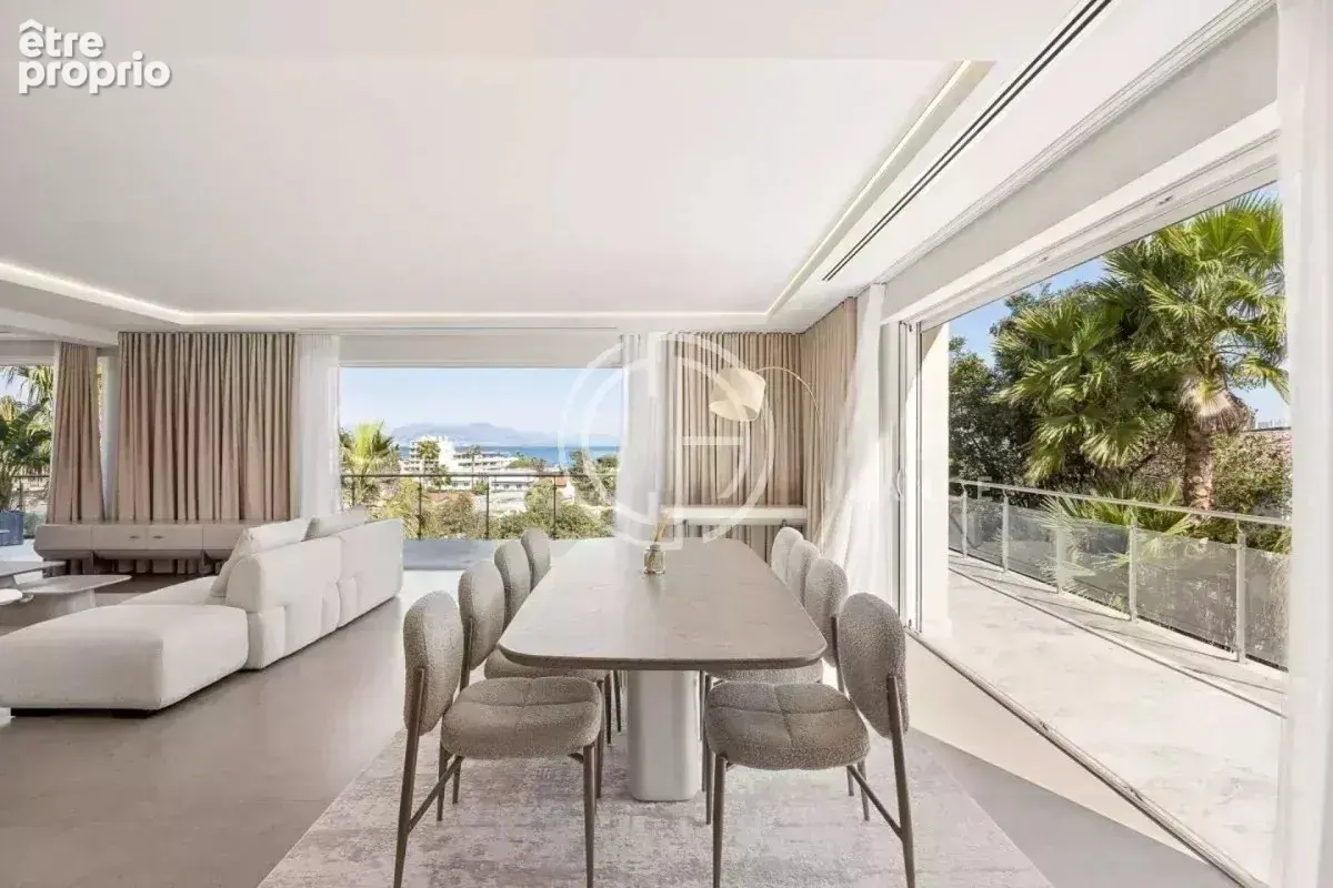 Cap d'antibes - villa rénovée - vue mer - photo 4
