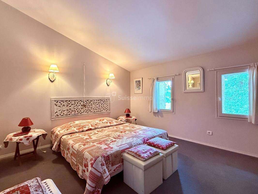Villa de prestige en pierre - photo 12