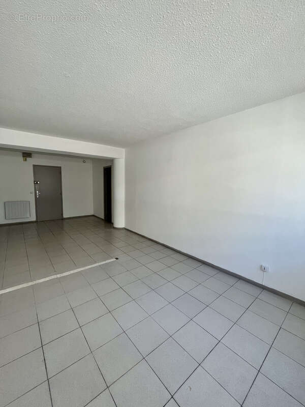 Commerce à MARSEILLE-13E