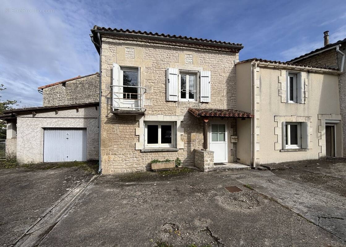 Maison à VOUHARTE