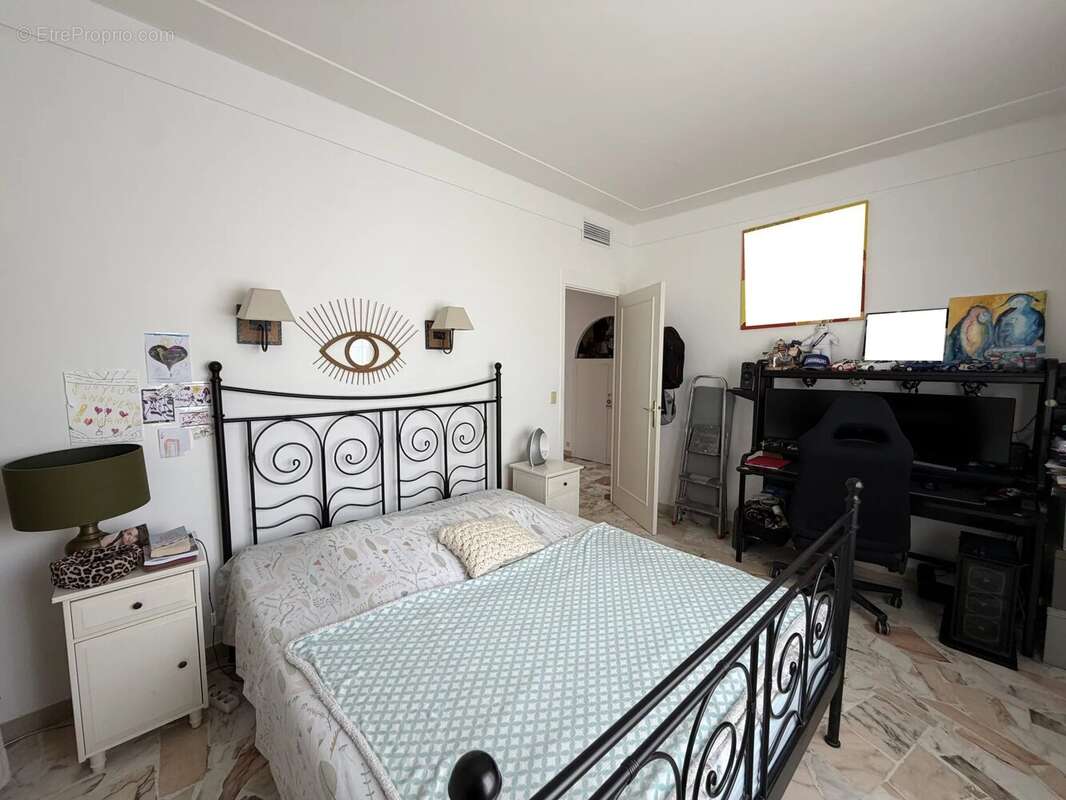 Appartement à BERRE-LES-ALPES