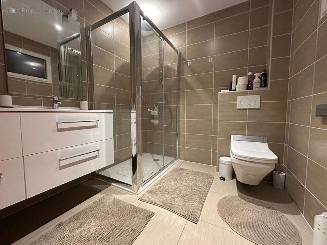 À vendre  - Belle maison familiale de 242.19 m²  à Ségny, aux portes de Genève - photo 5
