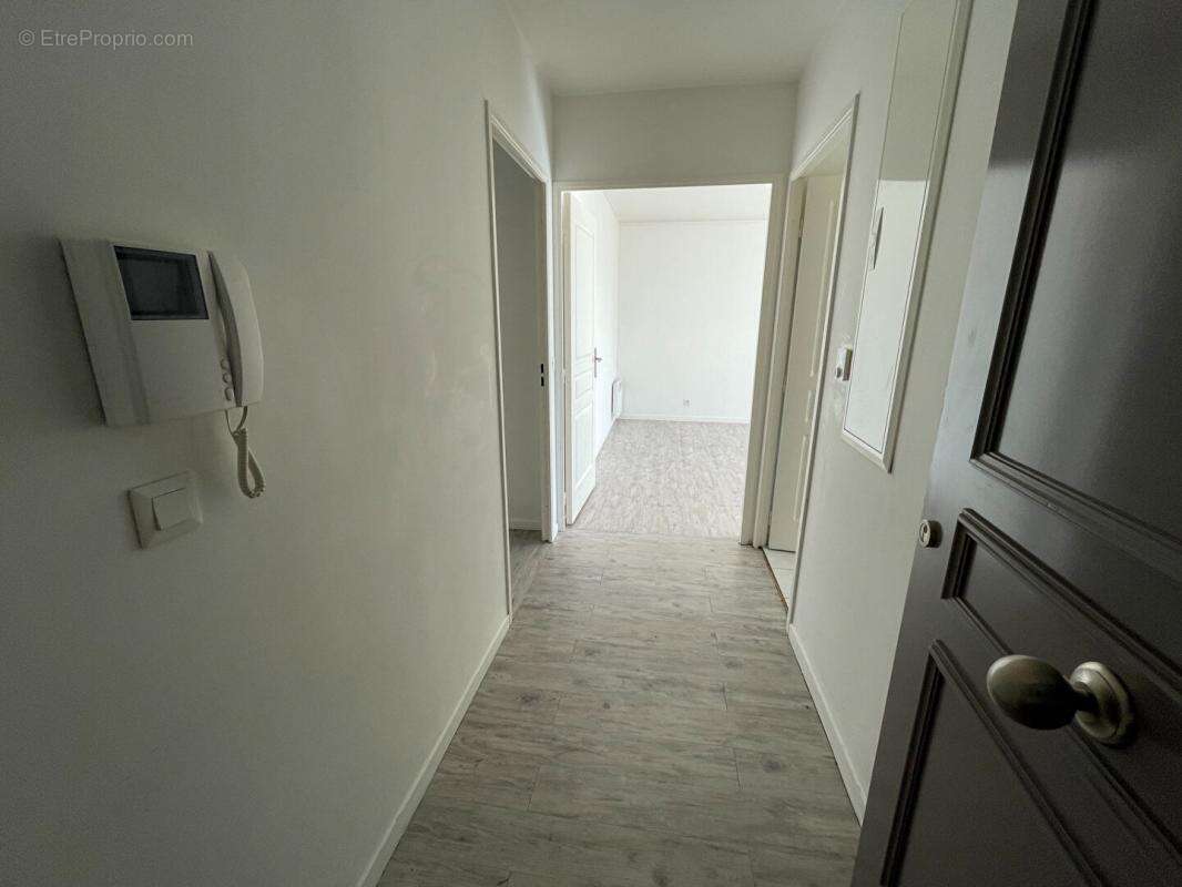 Appartement à EPERNON