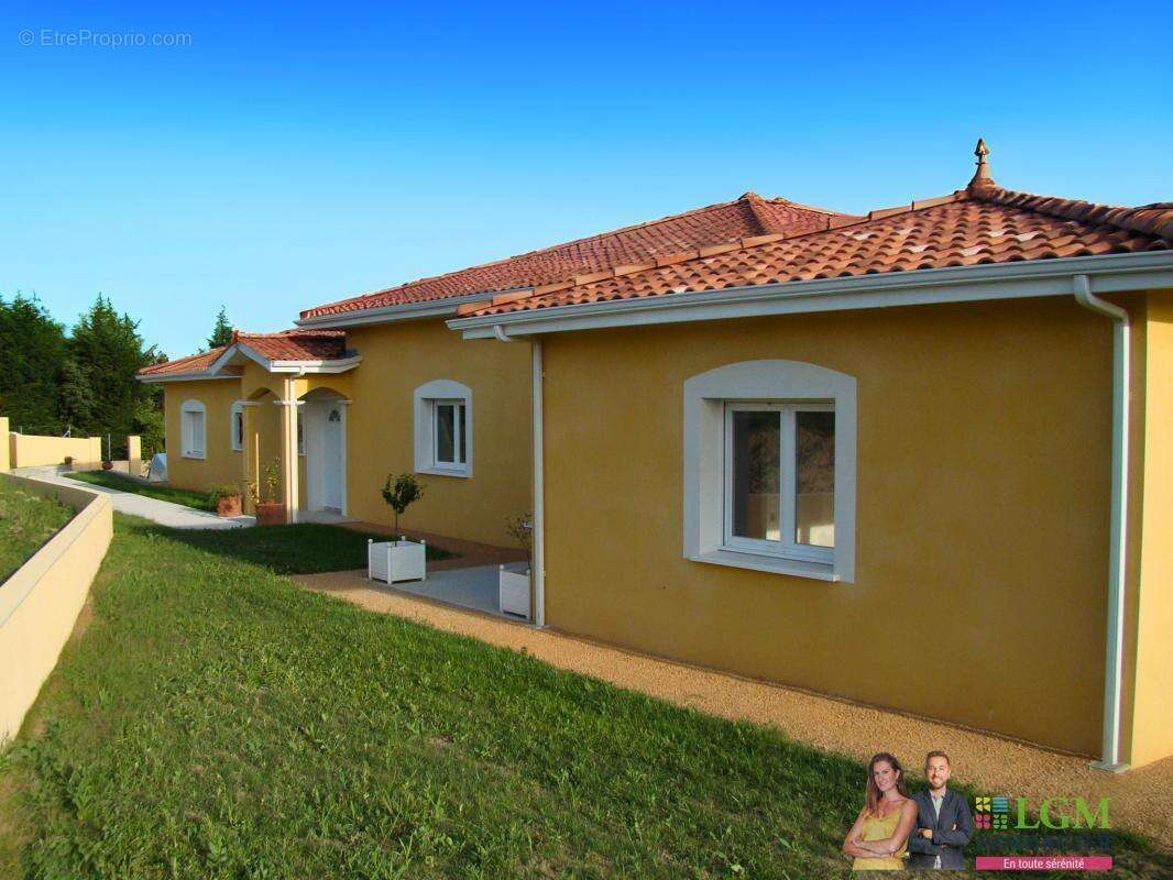 Maison à AYGUESVIVES