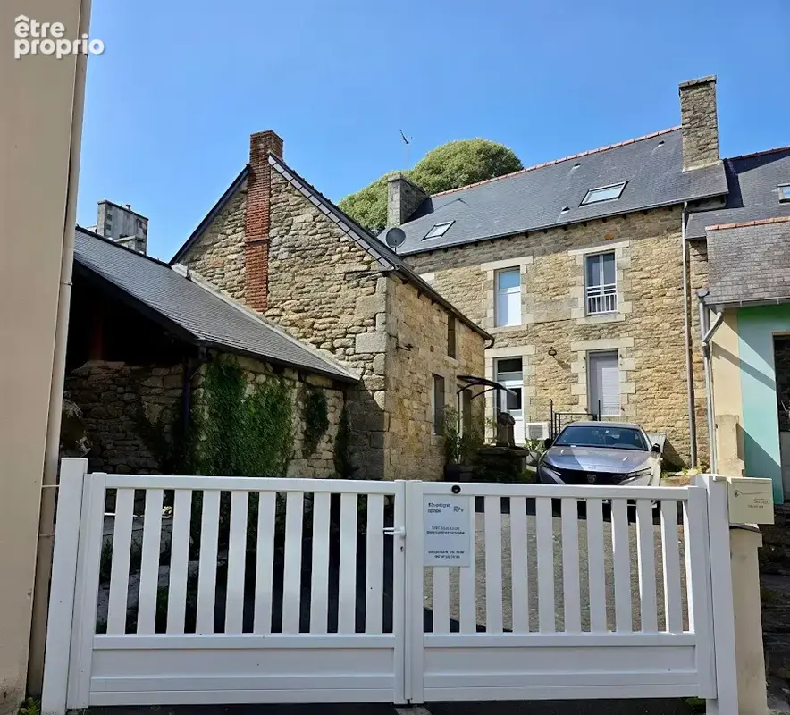 Rare sur le marché   Ensemble immobilier de caractère au cœur de Saint-Nicolas-du-Pélem (22480) - photo 7