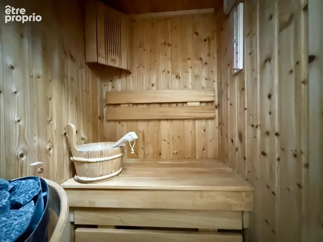 Maison de plain-pied avec 4 chambres, piscine et garage - photo 11
