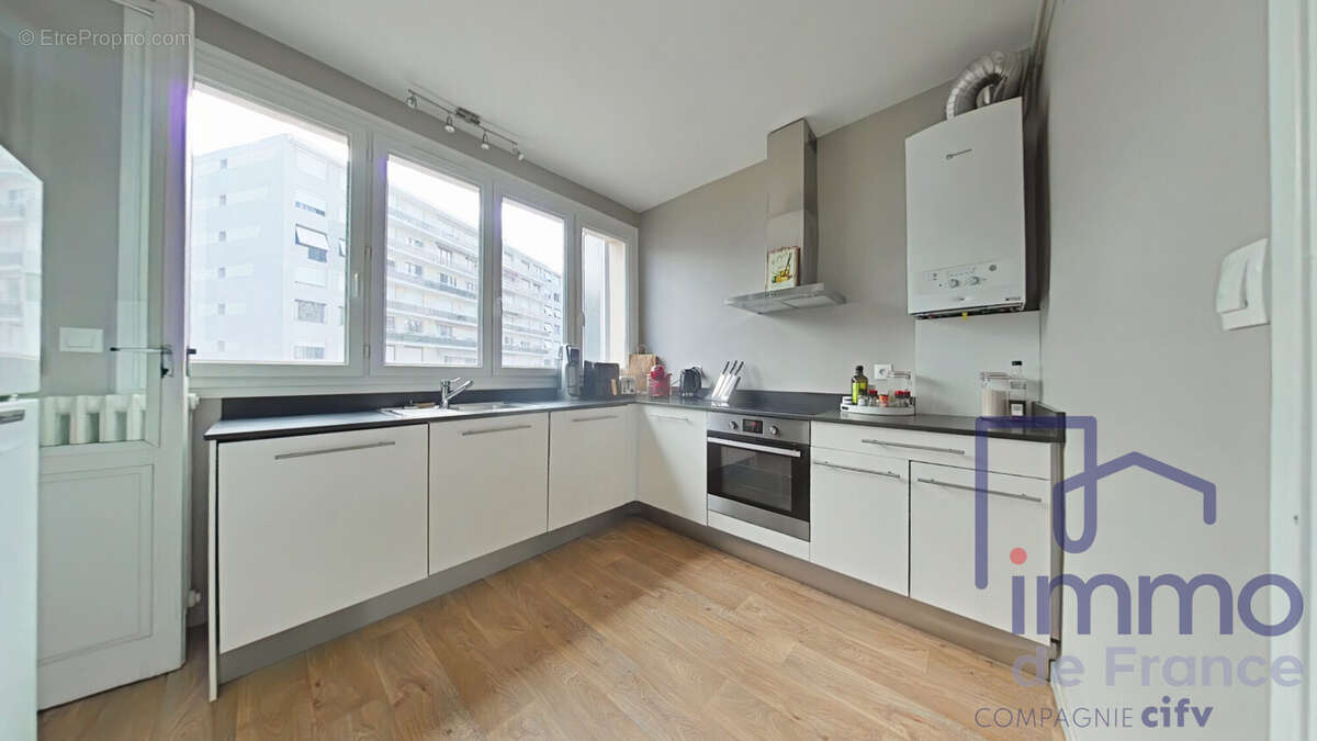 Appartement à SAINT-ETIENNE