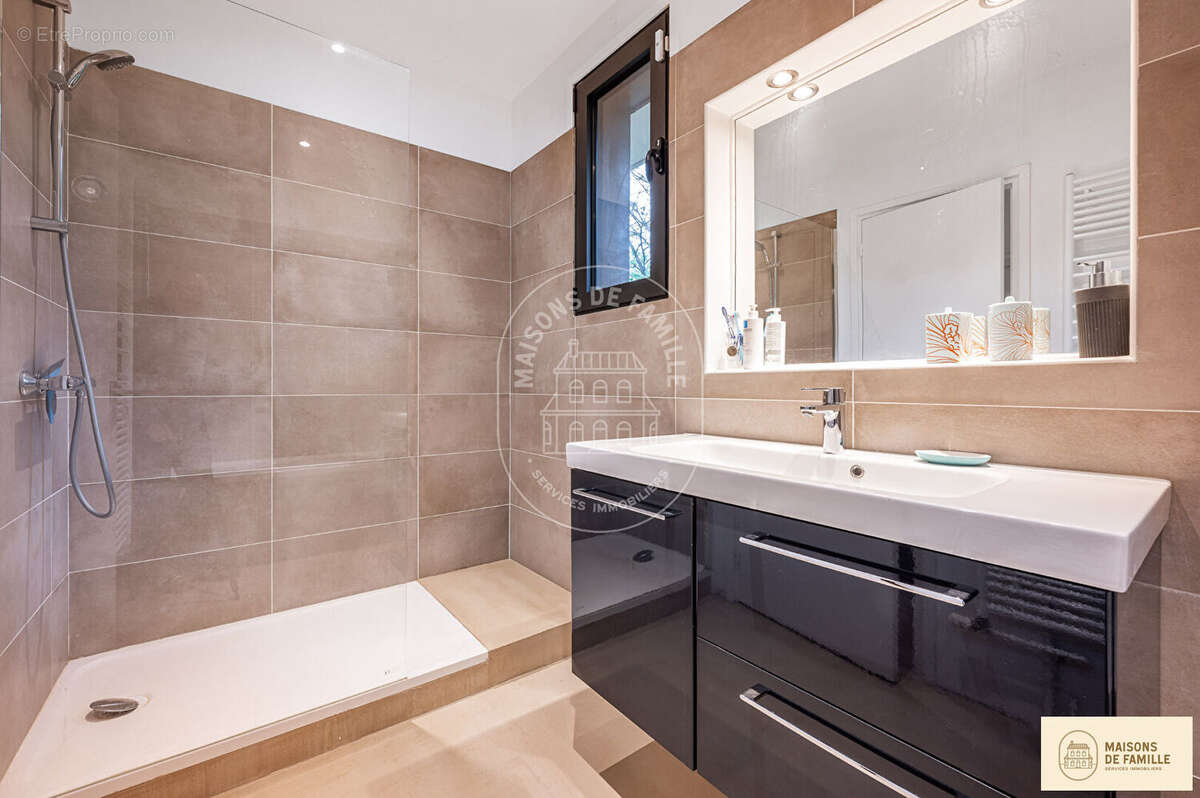 Maison à RUEIL-MALMAISON