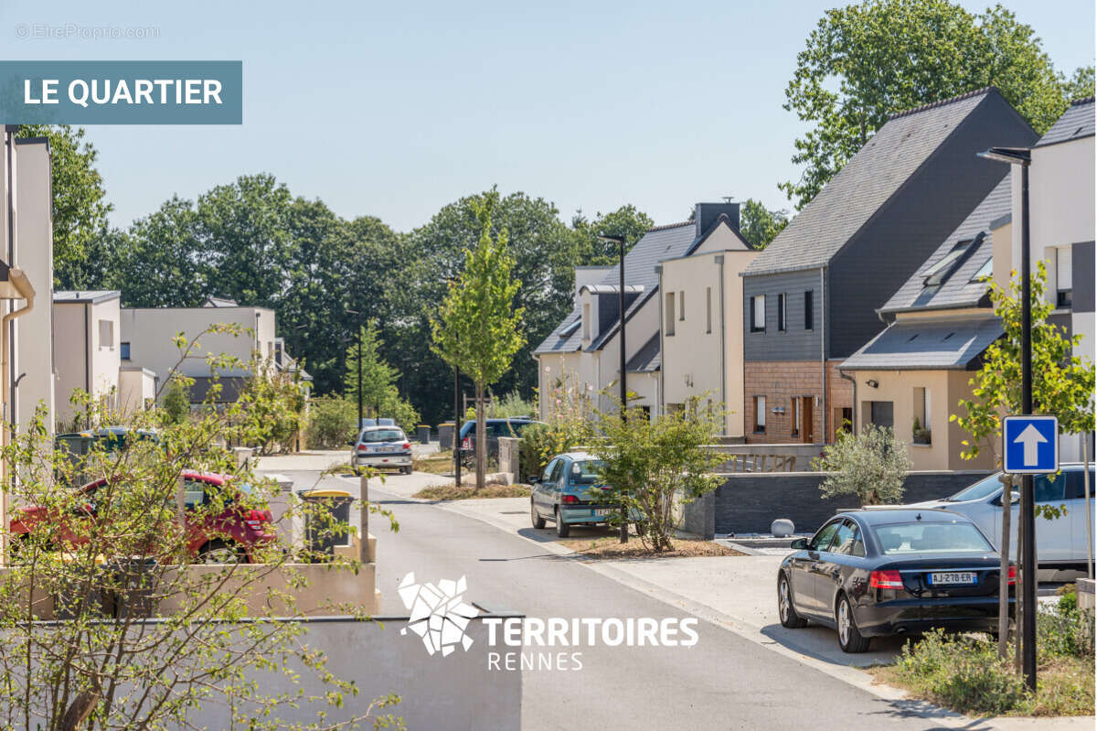 Terrain à CORPS-NUDS