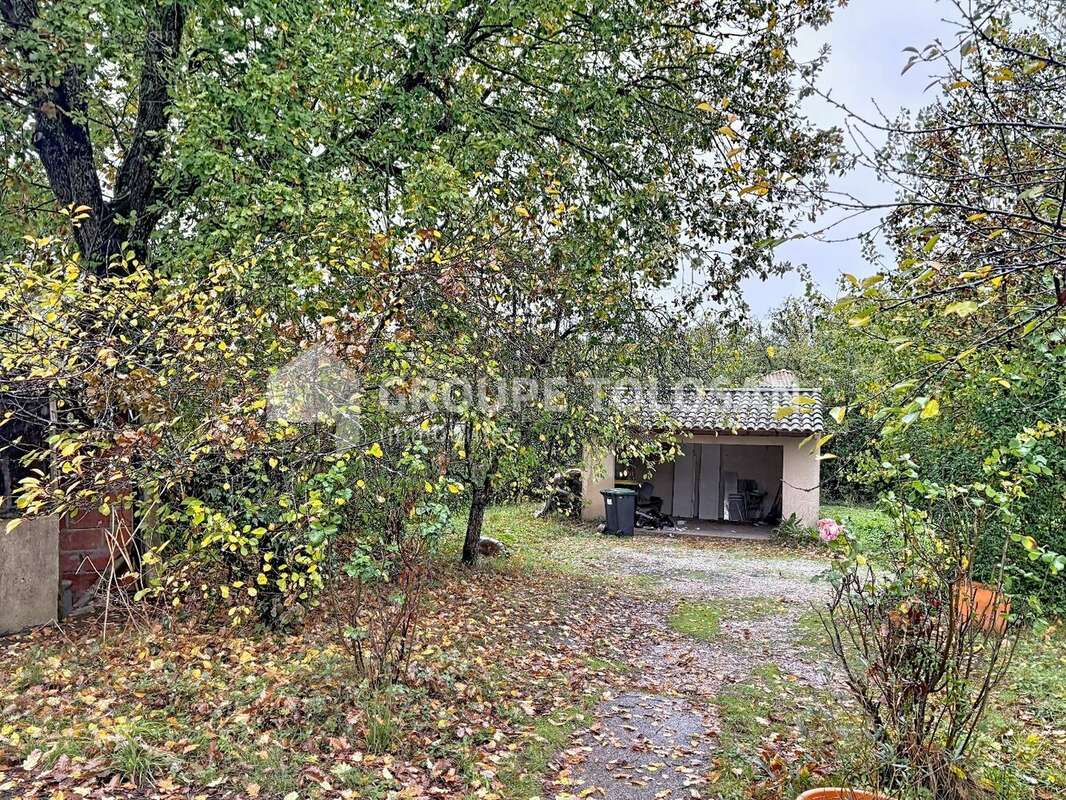 Terrain à CASTELMAUROU