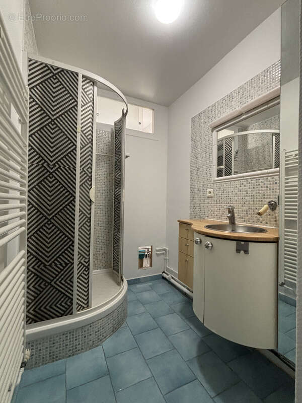 Appartement à EZANVILLE