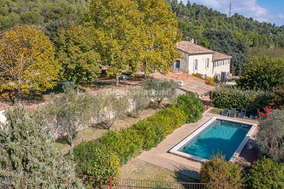 Maison à GREOUX-LES-BAINS