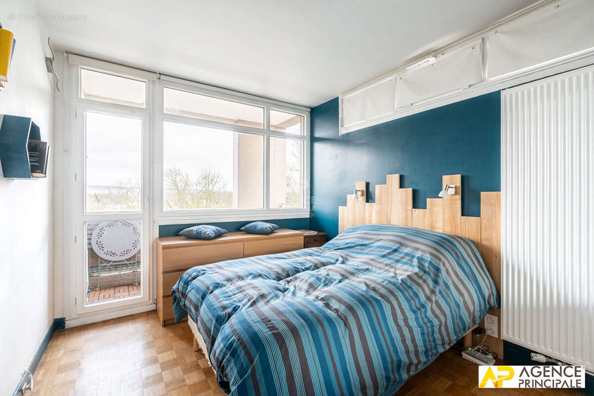 Appartement à MAISONS-LAFFITTE