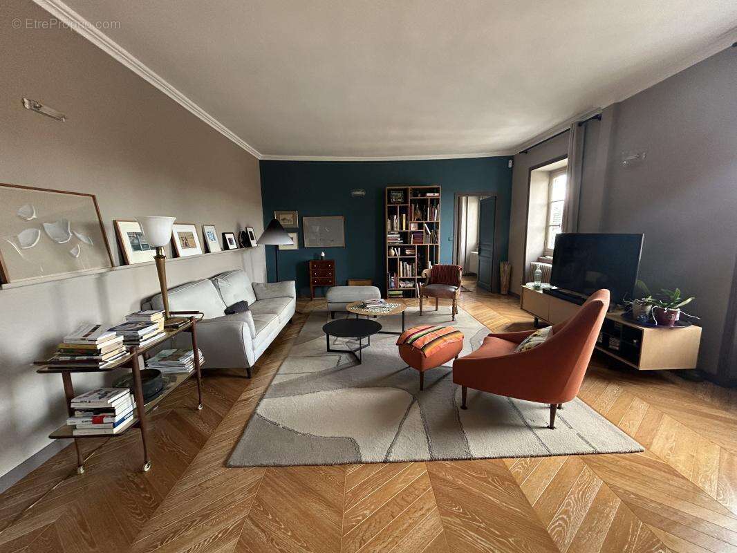 Appartement à FONTAINEBLEAU