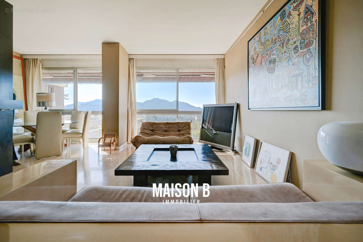 Appartement à MARSEILLE-8E