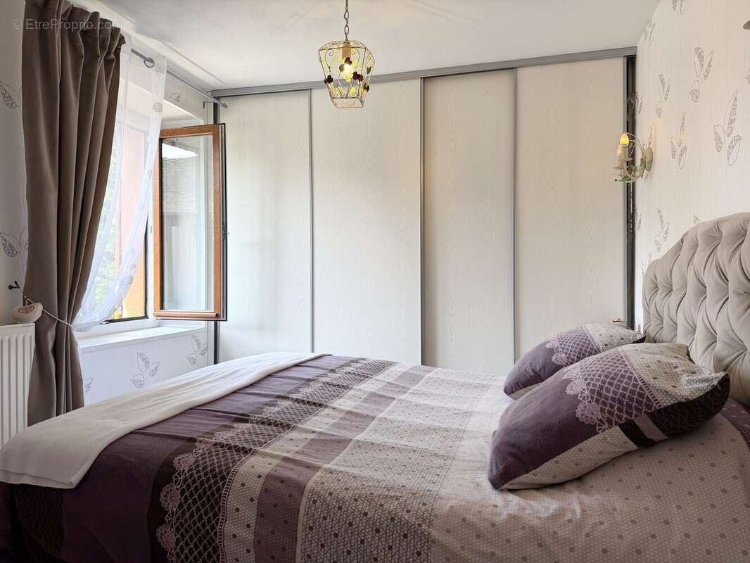 Chambre 1 rdc - Maison à LOMBRON