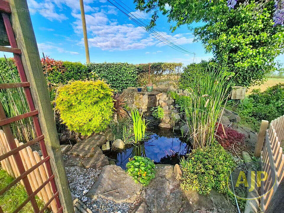 Maison à L'HERBERGEMENT