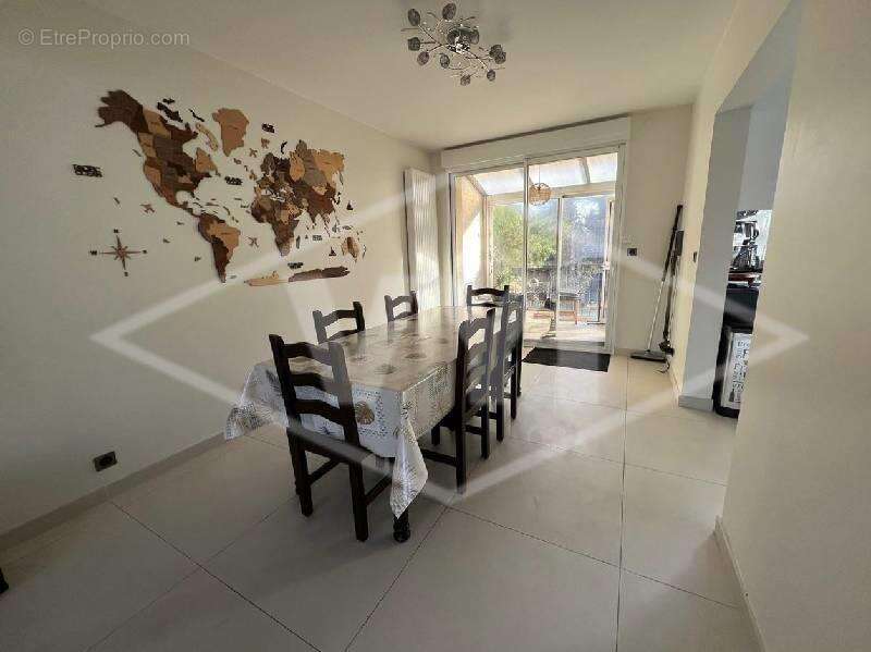 Maison à QUINCY-SOUS-SENART