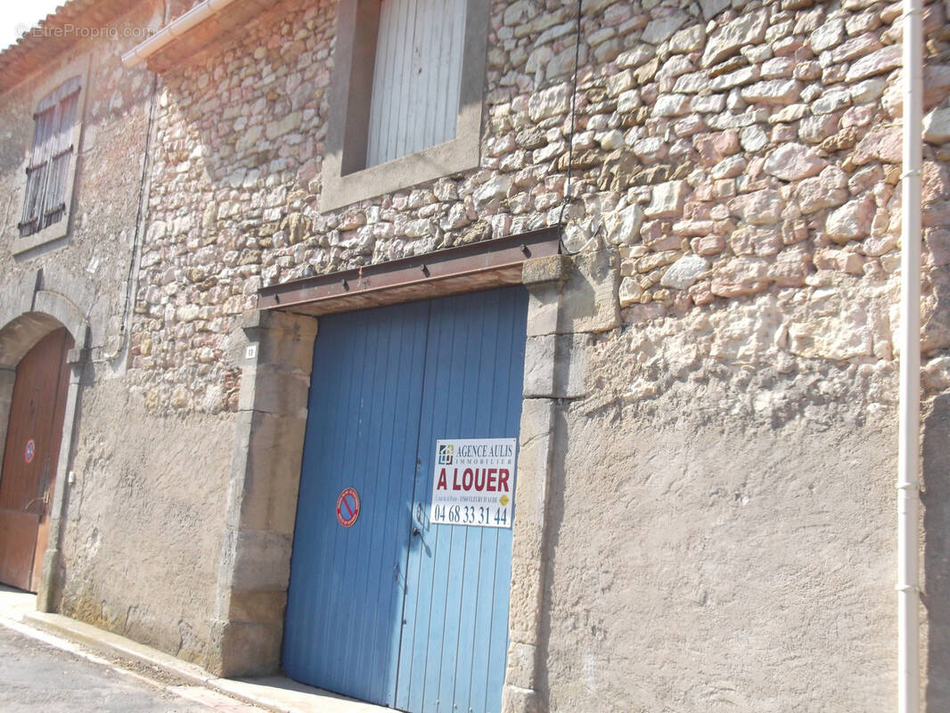 Parking à FLEURY