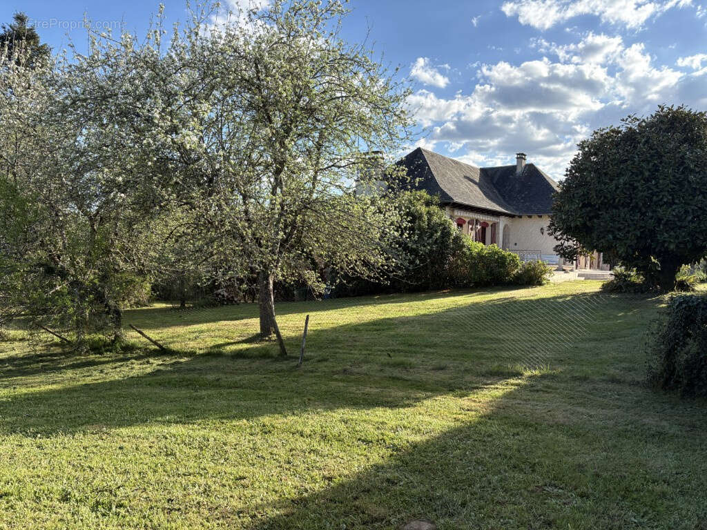 Maison à LUBERSAC