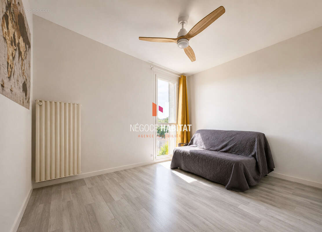 Appartement à LUNEL