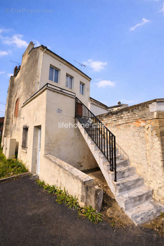 Appartement à NOUZONVILLE