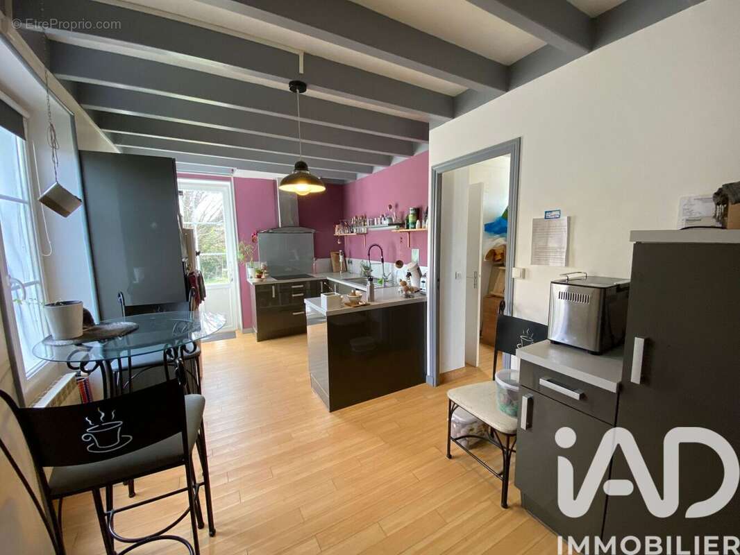 Maison 146 m² à Bougon  - photo 6