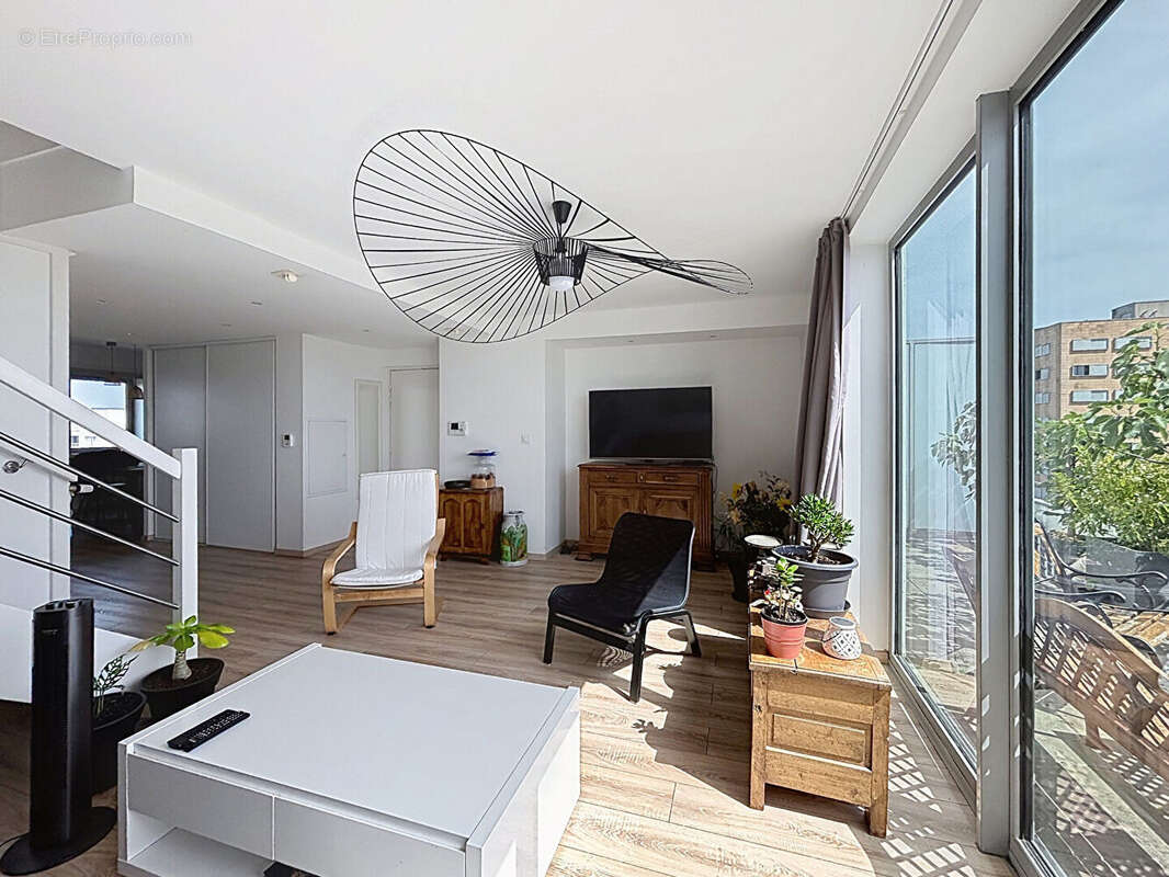 5 pièces - duplex -  3 chambres - 2 terrasses - récent - La Courrouze - Rennes/Saint-Jacques - photo 4