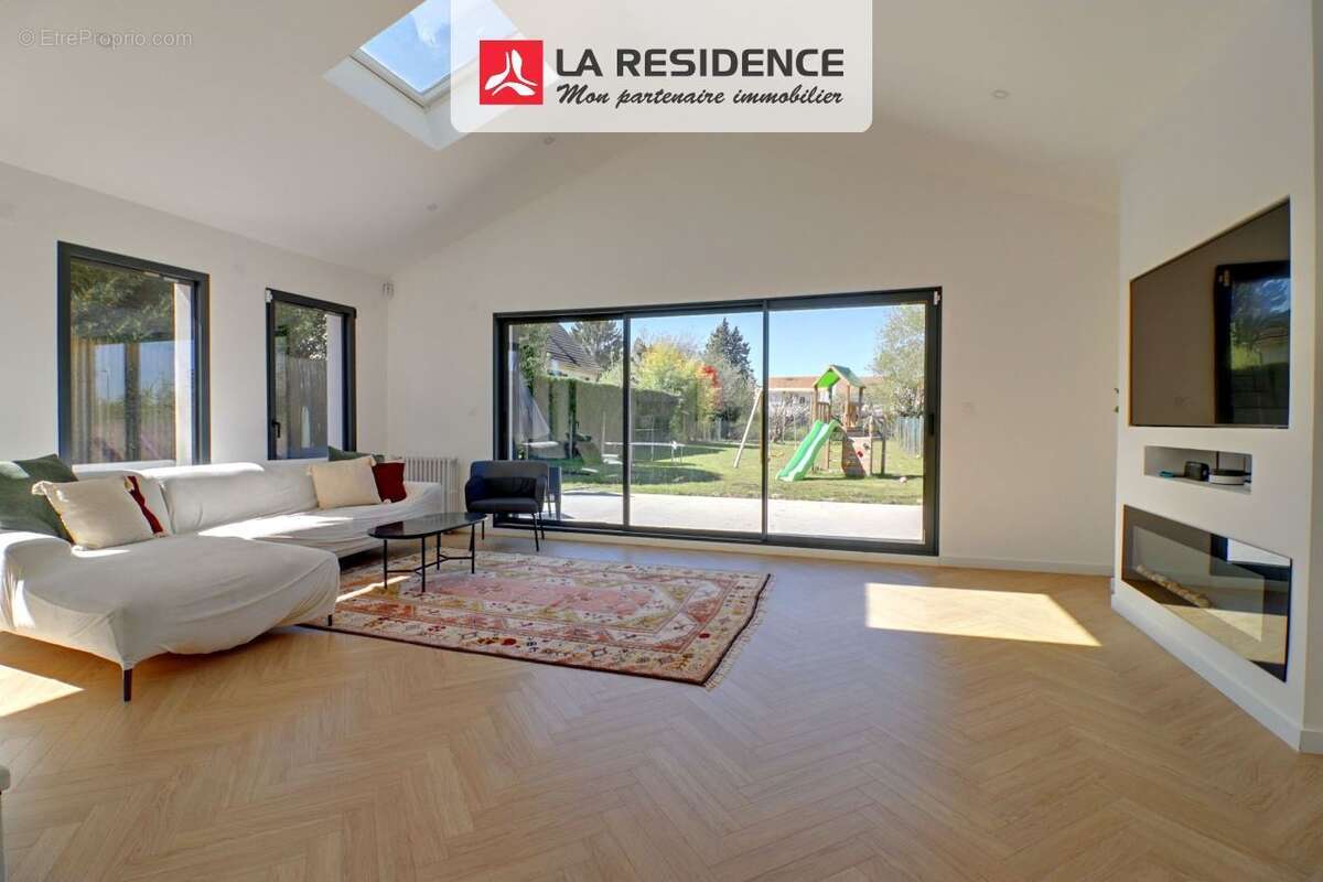 Maison à LES ALLUETS-LE-ROI