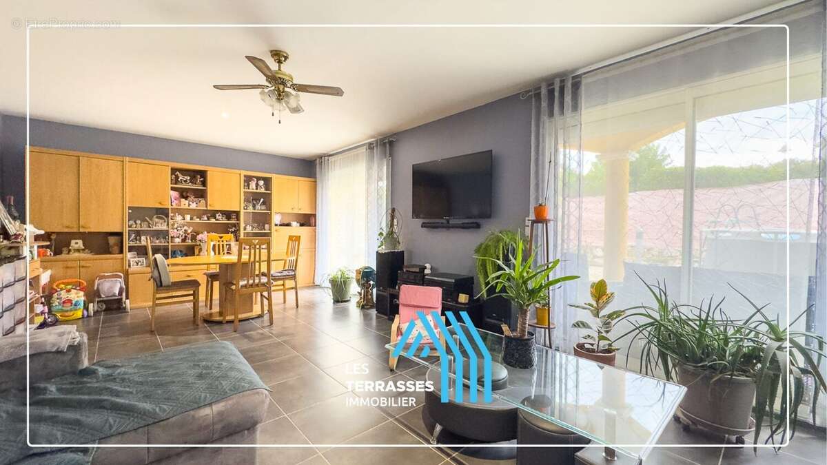 Maison à MONTELIMAR