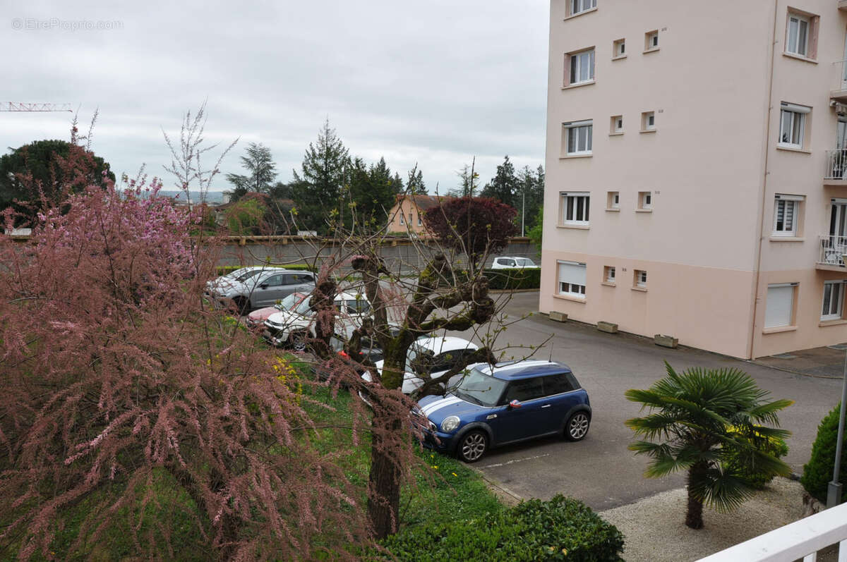 Appartement à RIORGES