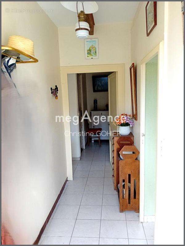 Maison à SAINT-JEAN-D&#039;ANGELY